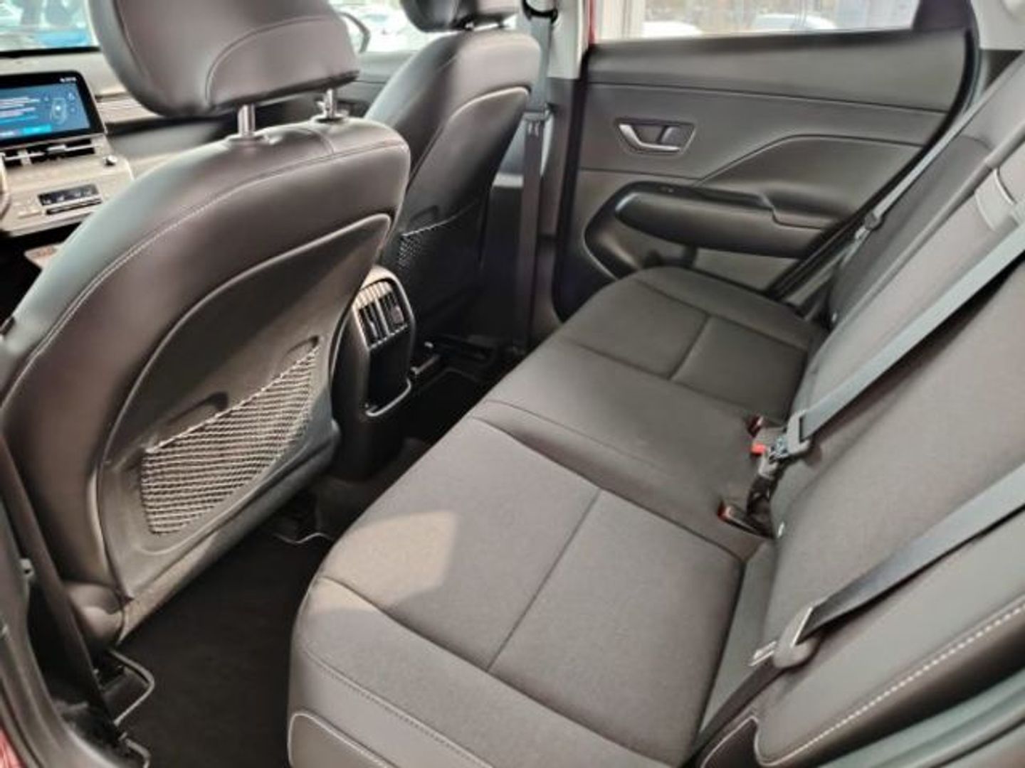 Hyundai Kona 1.6 GDI HEV Tecno 2C DCT 104 kW (141 CV)