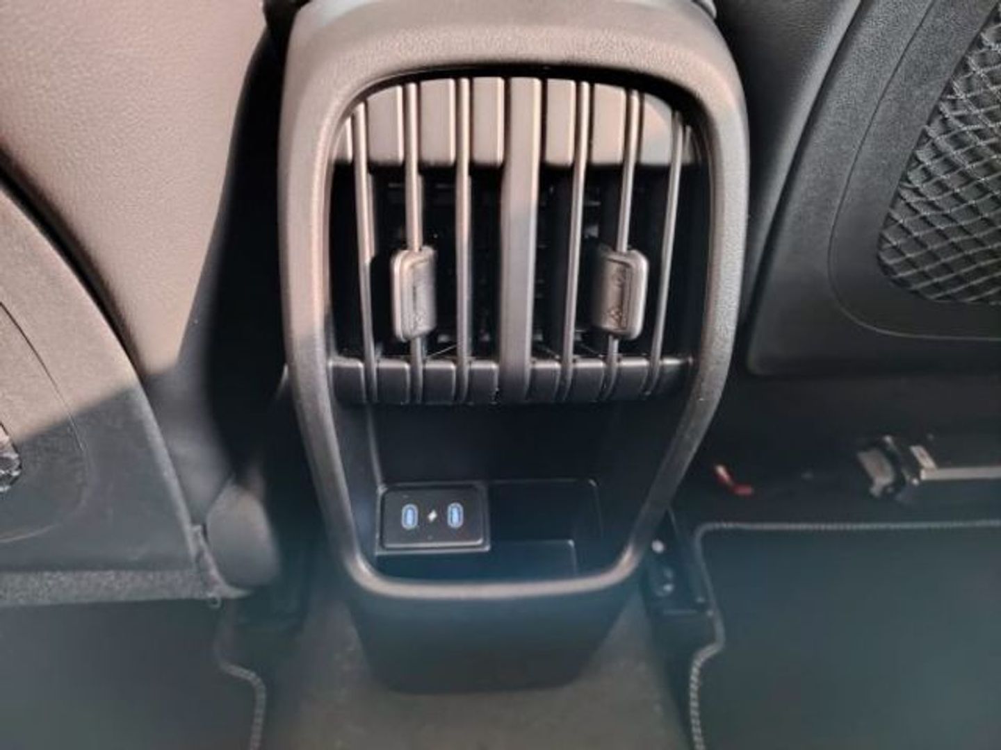 Hyundai Kona 1.6 GDI HEV Tecno 2C DCT 104 kW (141 CV)