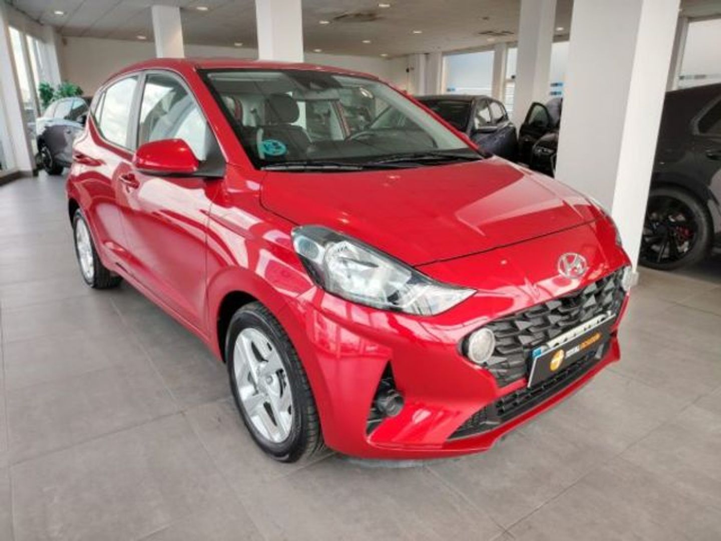 Hyundai i10 1.0 Klass 49 kW (67 CV) Rojo Utilitarian