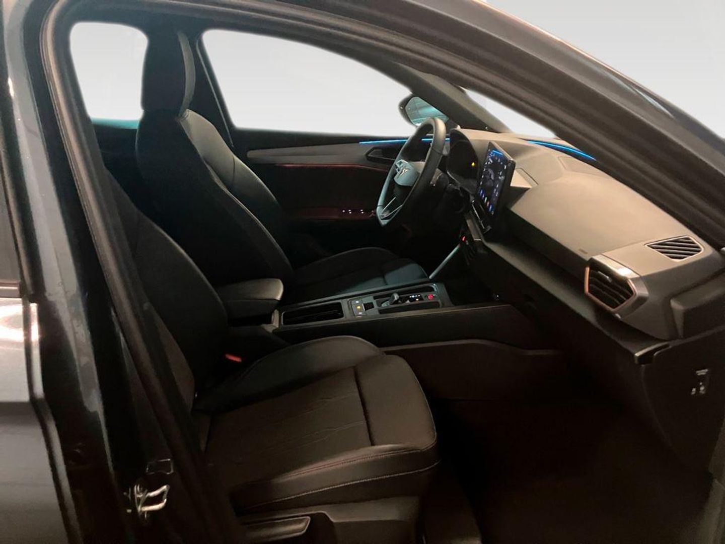 CUPRA Leon Sportstourer 1.5 eTSI DSG 110 kW (150 CV)