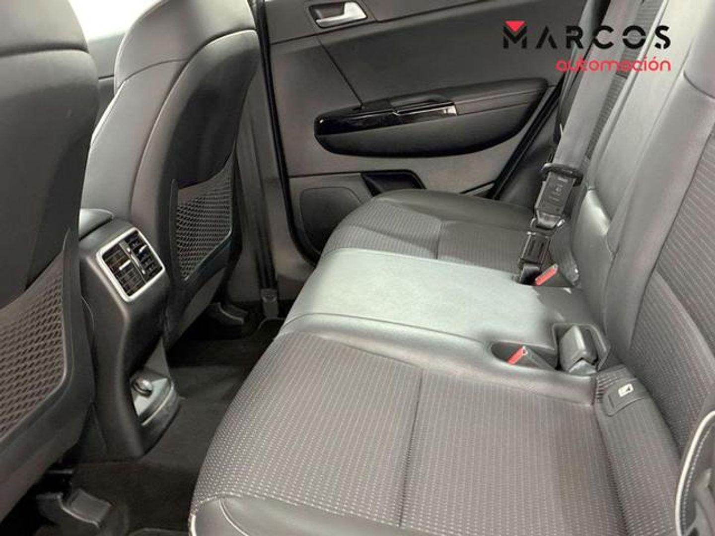 Kia Sportage 1.6 MHEV GT Line Essential 4x2 DCT 100 kW (136 CV)