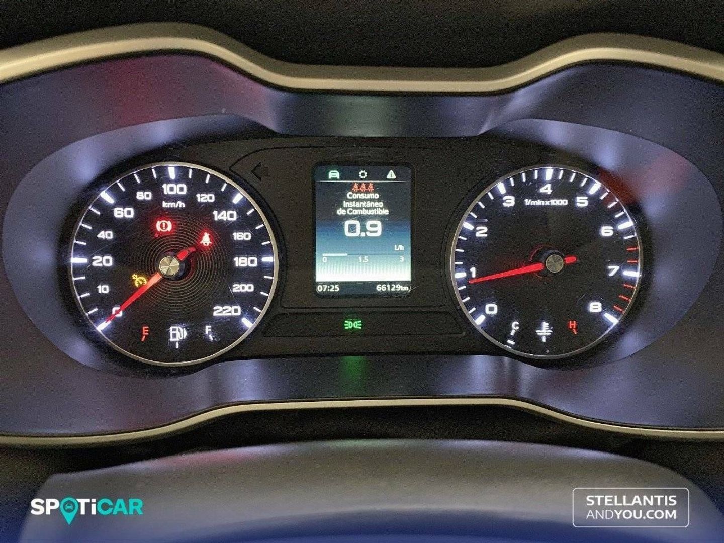 MG ZS 1.5 Luxury 78 kW (106 CV)