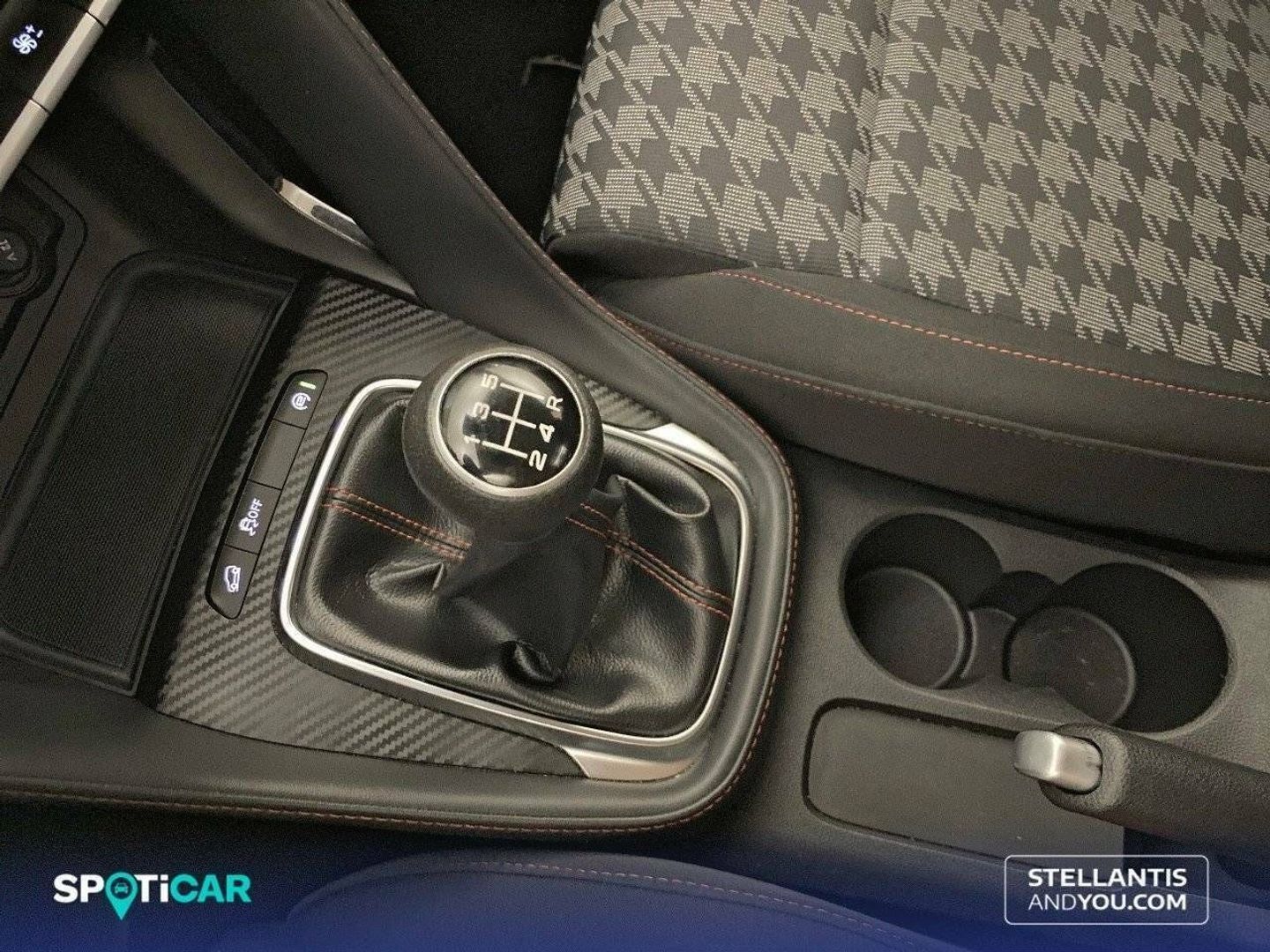 MG ZS 1.5 Luxury 78 kW (106 CV)