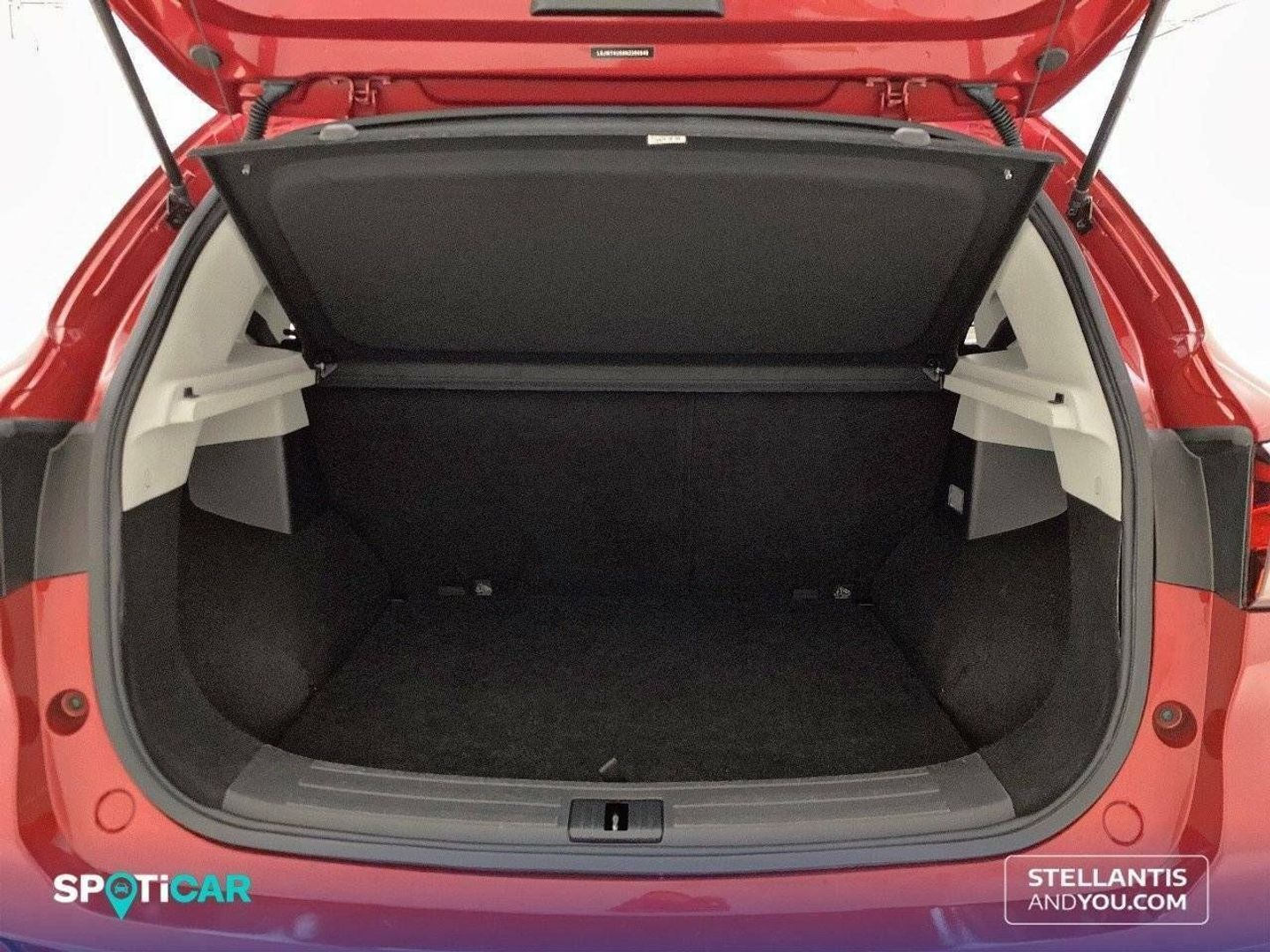 MG ZS 1.5 Luxury 78 kW (106 CV)