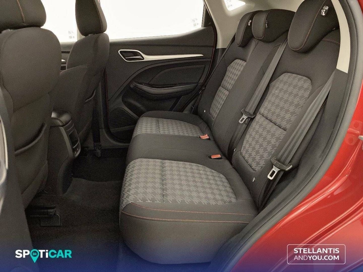 MG ZS 1.5 Luxury 78 kW (106 CV)