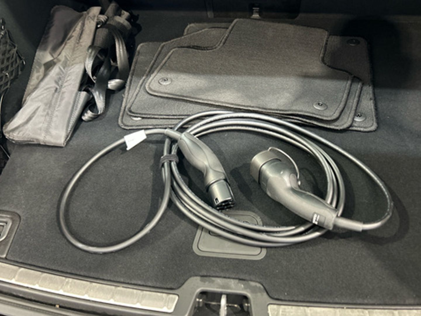 Volvo XC60 T6 AWD Recharge Ultimate Black Edition AT 257 kW (350 CV)