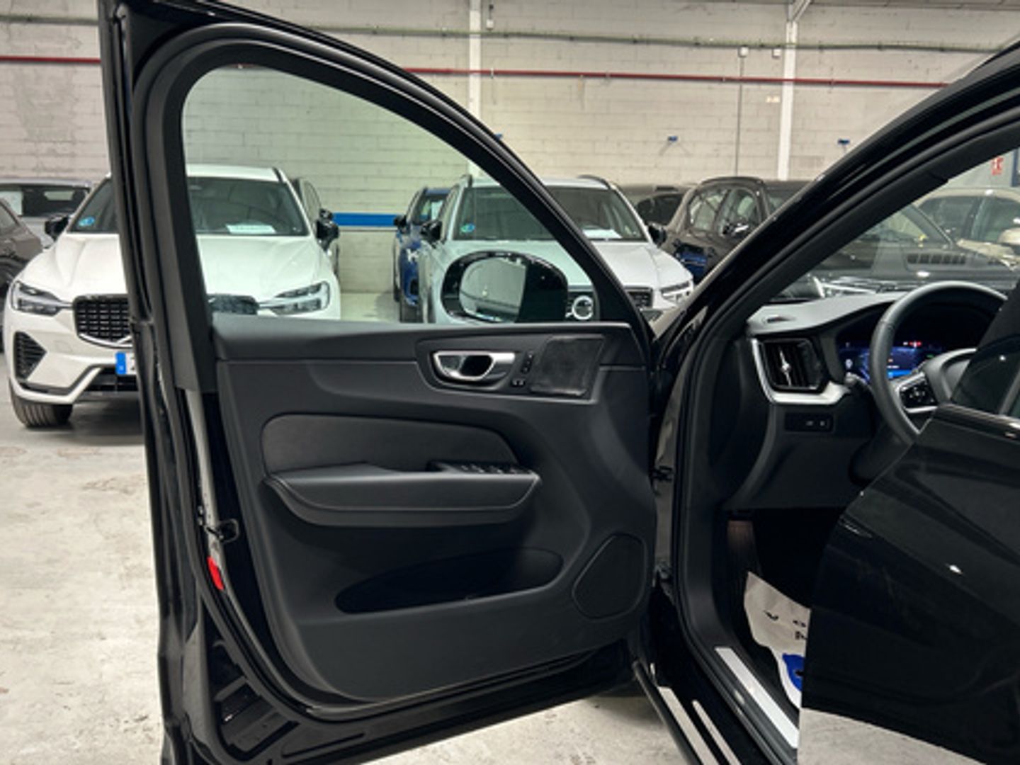 Volvo XC60 T6 AWD Recharge Ultimate Black Edition AT 257 kW (350 CV)