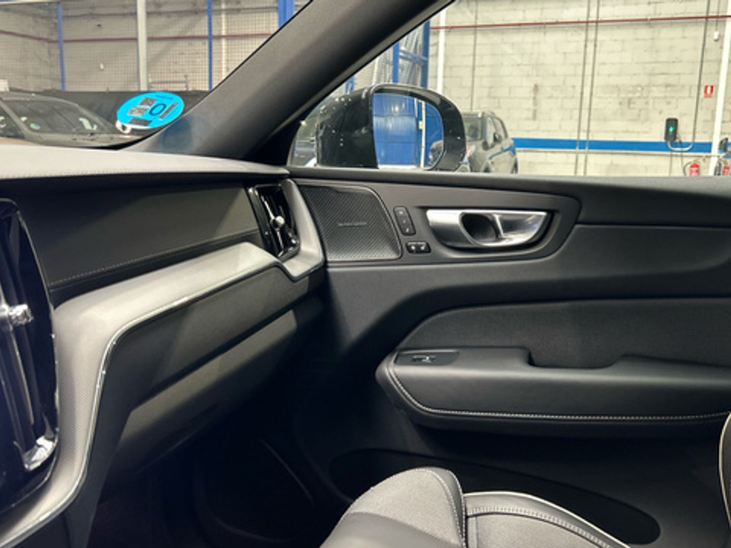 Volvo XC60 T6 AWD Recharge Ultimate Black Edition AT 257 kW (350 CV)