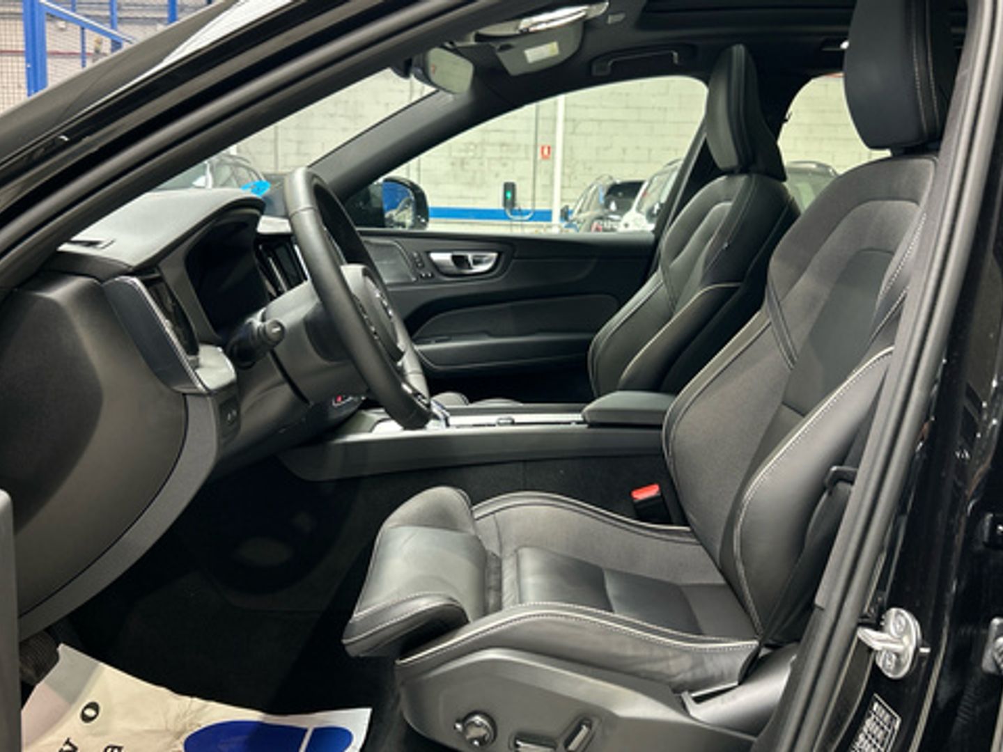 Volvo XC60 T6 AWD Recharge Ultimate Black Edition AT 257 kW (350 CV)