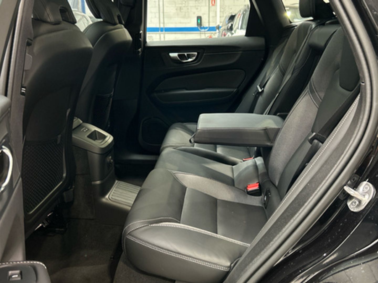 Volvo XC60 T6 AWD Recharge Ultimate Black Edition AT 257 kW (350 CV)