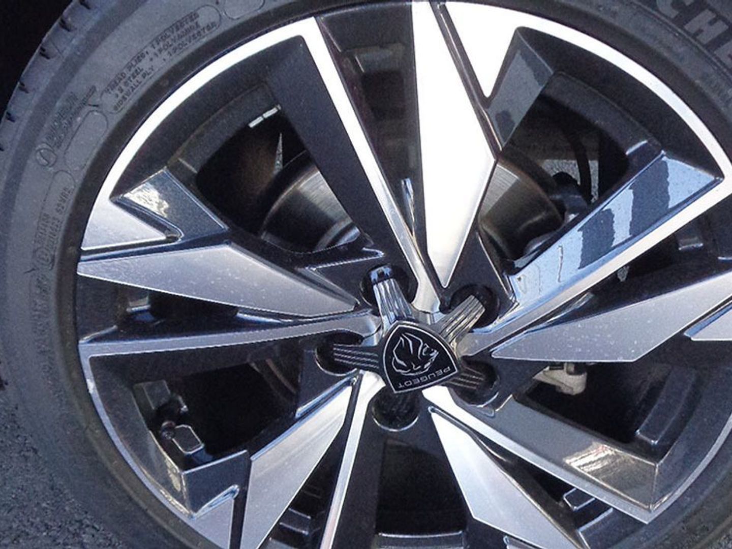 Peugeot 308 BlueHDi 130 S&S Allure EAT8 96 kW (130 CV)