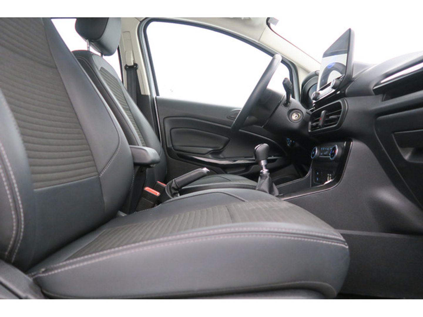 Ford EcoSport 1.0T EcoBoost S&S Titanium 92 kW (125 CV)