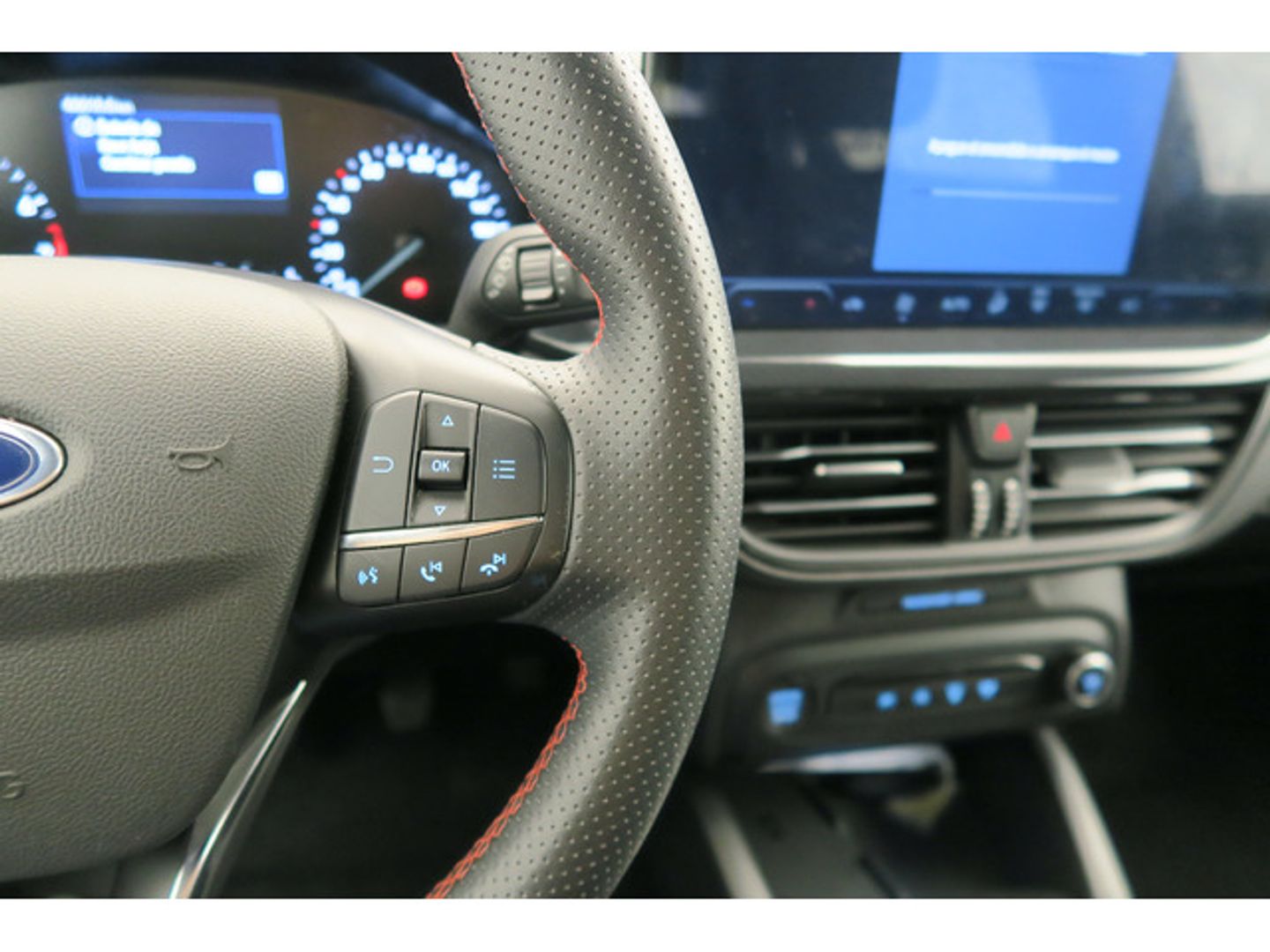 Ford Focus 1.0 Ecoboost MHEV ST-Line 114 kW (155 CV)