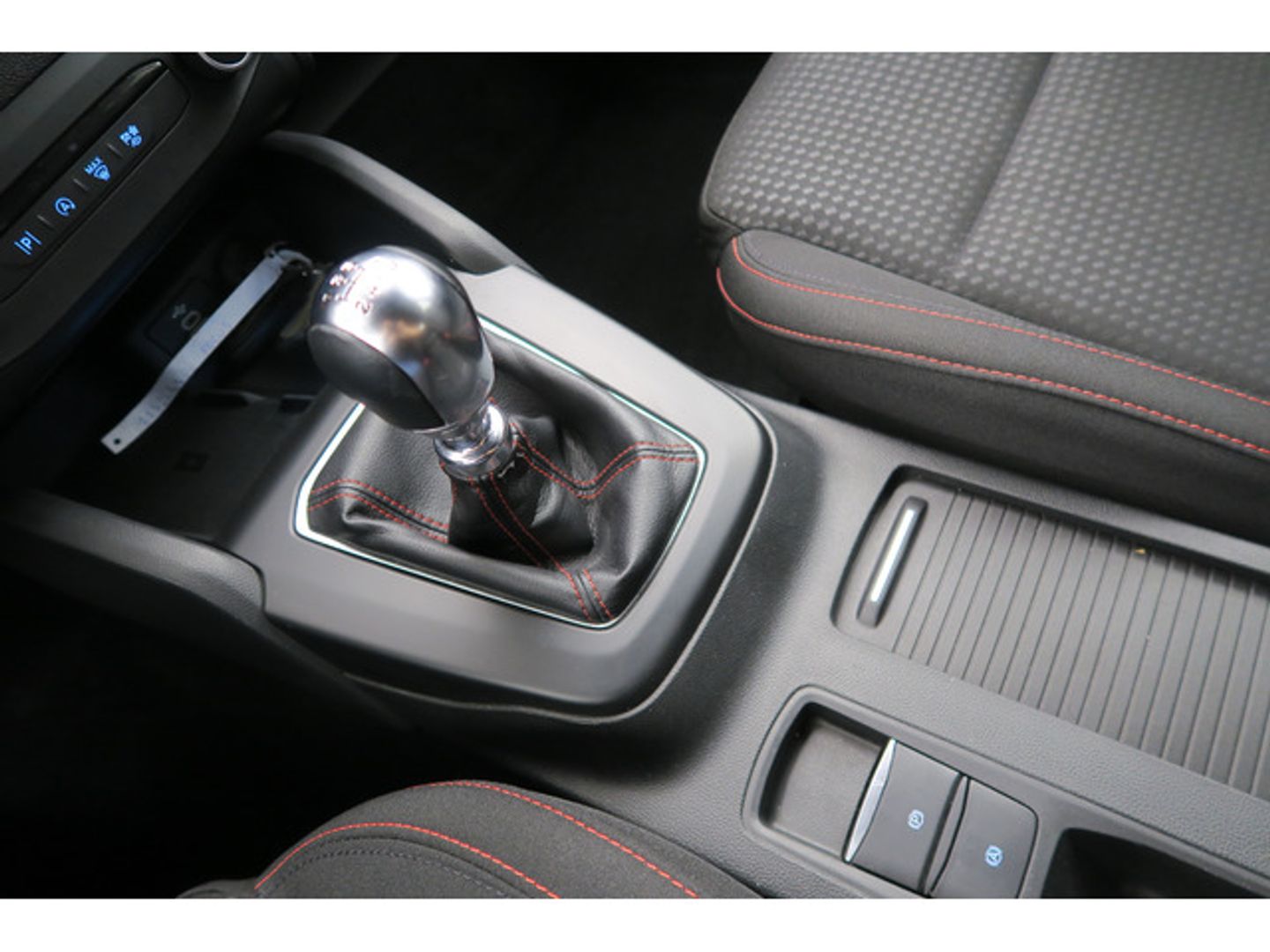 Ford Focus 1.0 Ecoboost MHEV ST-Line 114 kW (155 CV)