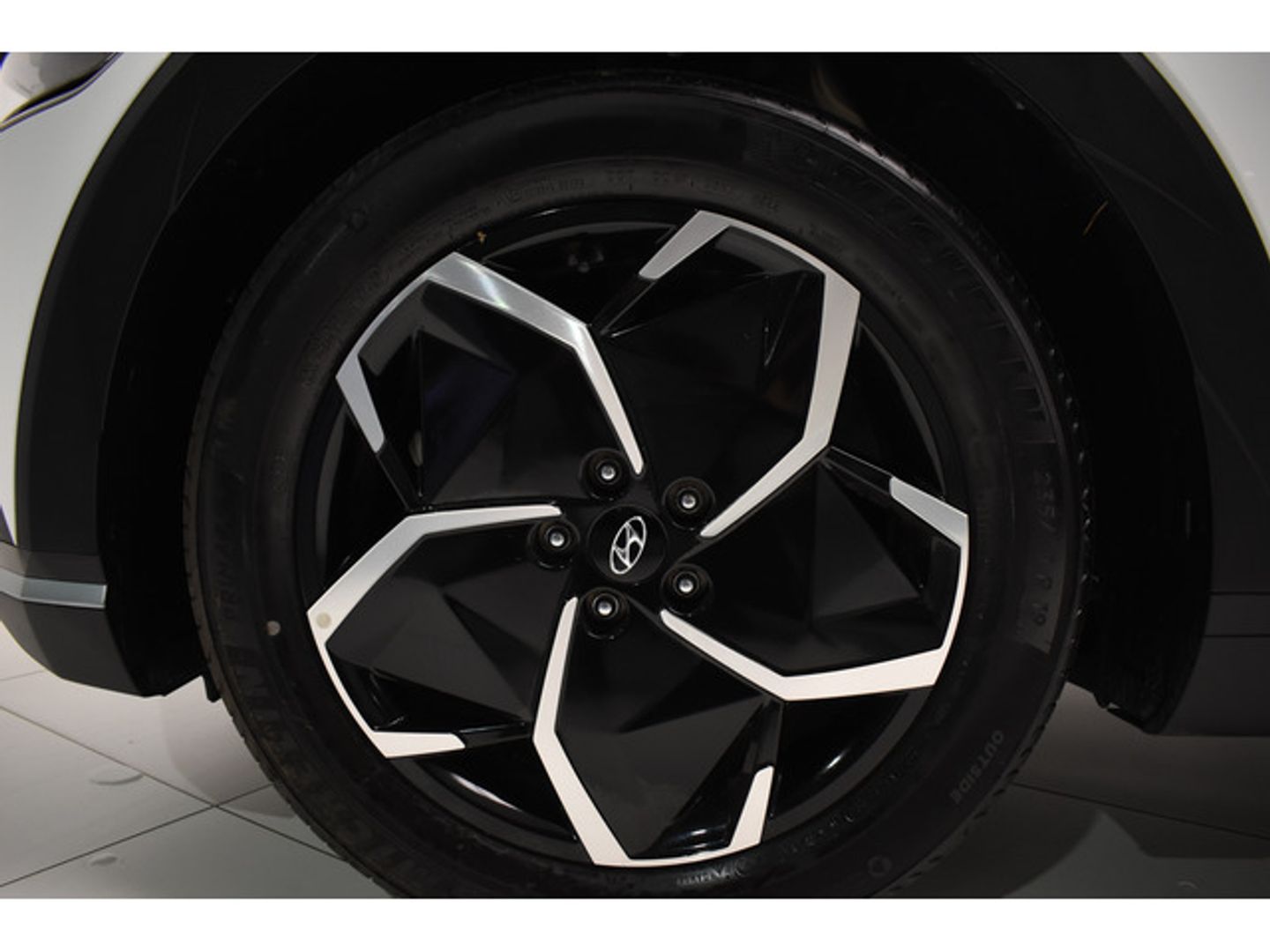 Hyundai Ioniq 5 77KWH Star RWD 168 kW (229 CV)