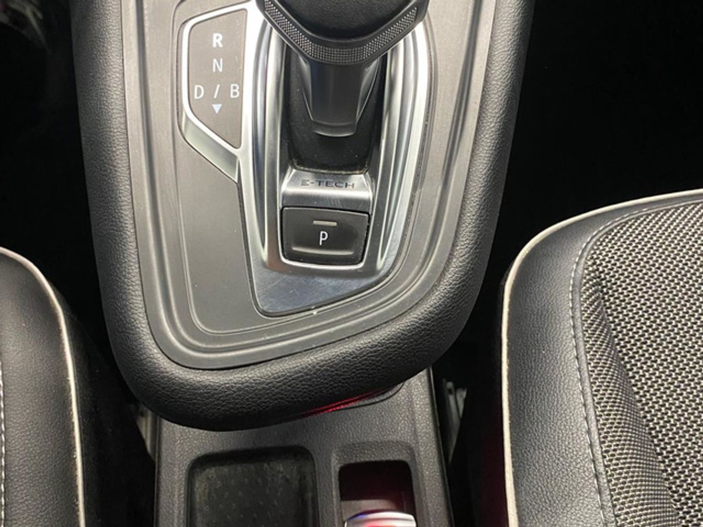 Renault Captur Zen E-TECH Híbrido enchufable 118 kW (160 CV)