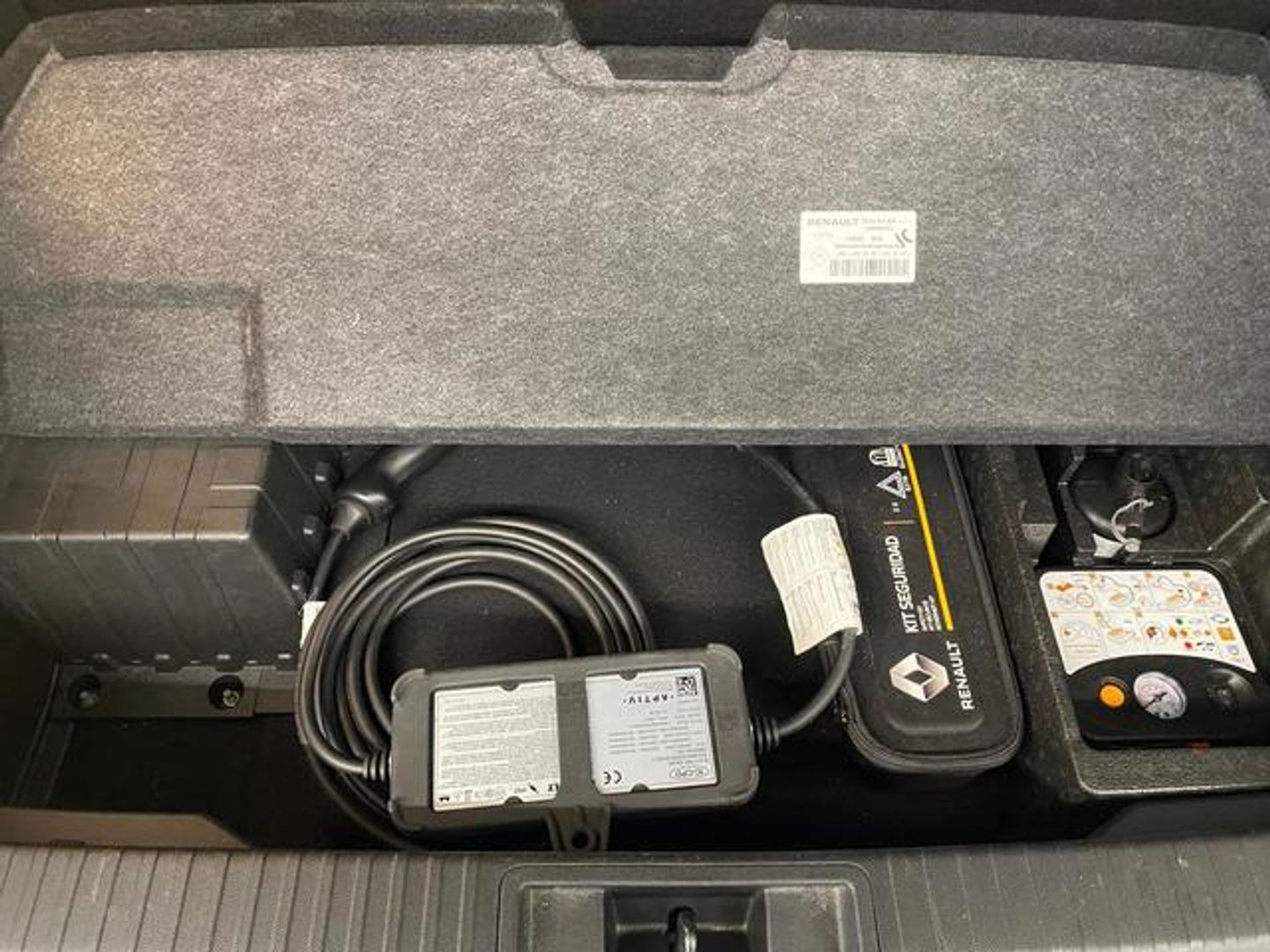 Renault Captur Zen E-TECH Híbrido enchufable 118 kW (160 CV)