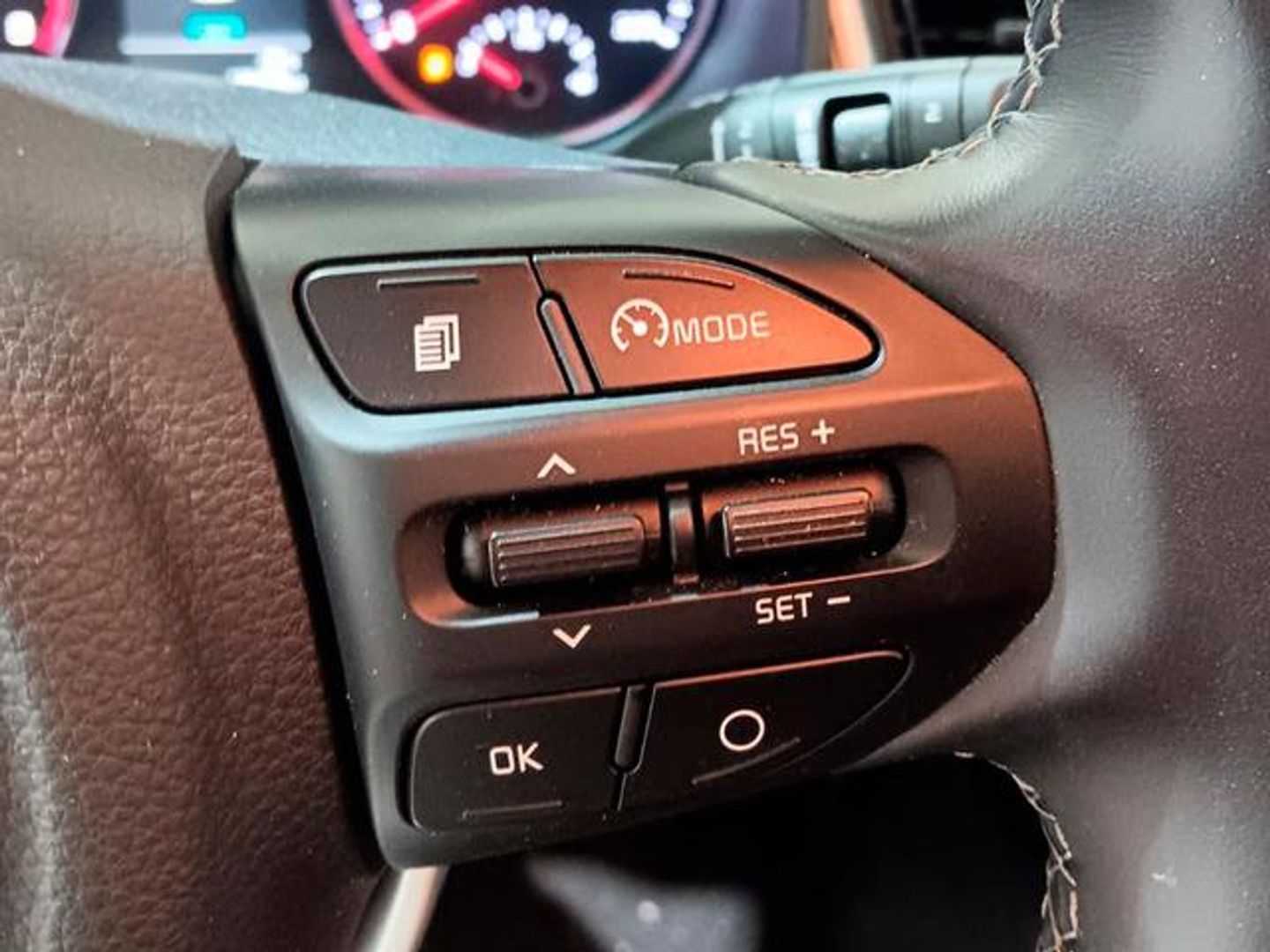 Kia Stonic 1.0 T-GDi MHEV MT Concept 74 kW (100 CV)