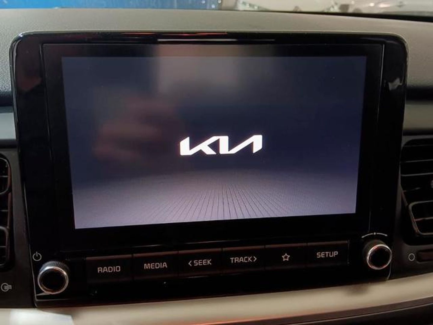 Kia Stonic 1.0 T-GDi MHEV MT Concept 74 kW (100 CV)