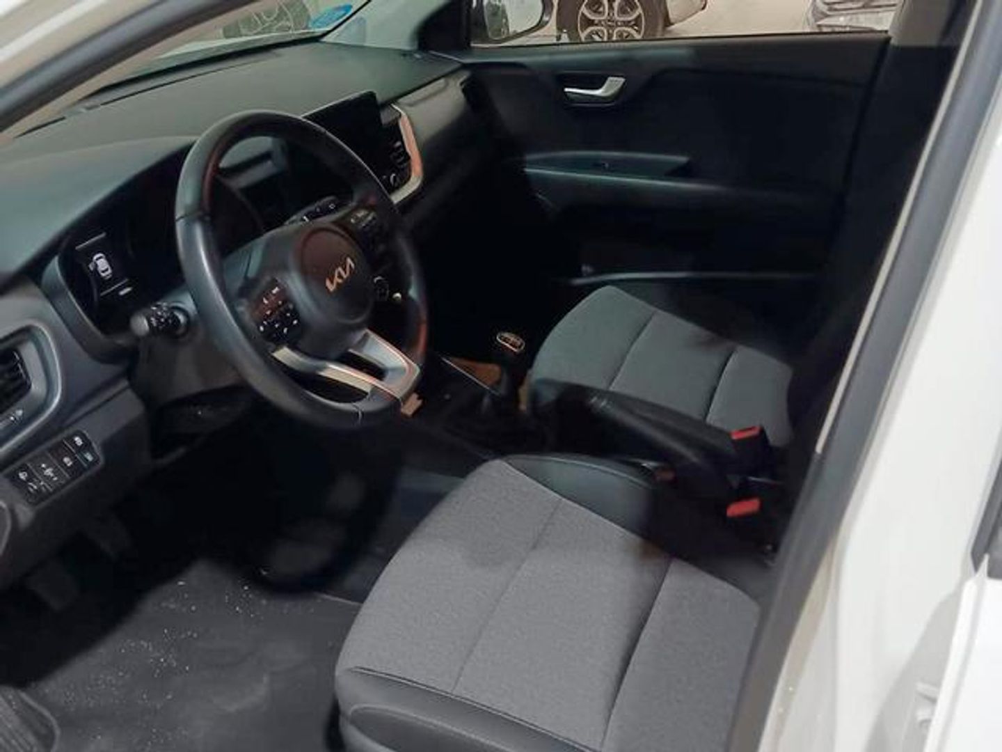 Kia Stonic 1.0 T-GDi MHEV MT Concept 74 kW (100 CV)
