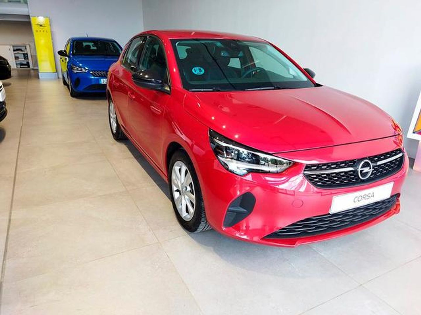 Opel Corsa 1.2 Turbo XHL Elegance 74 kW (100 CV) Rojo Compact
