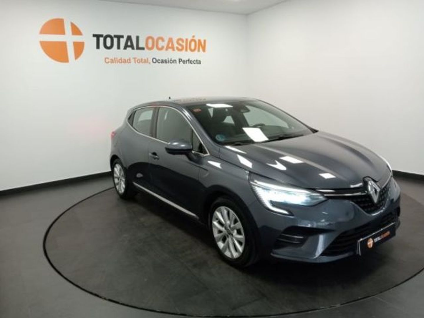 Renault Clio Zen E-Tech Híbrido 103 kW (140 CV) Gris Compact