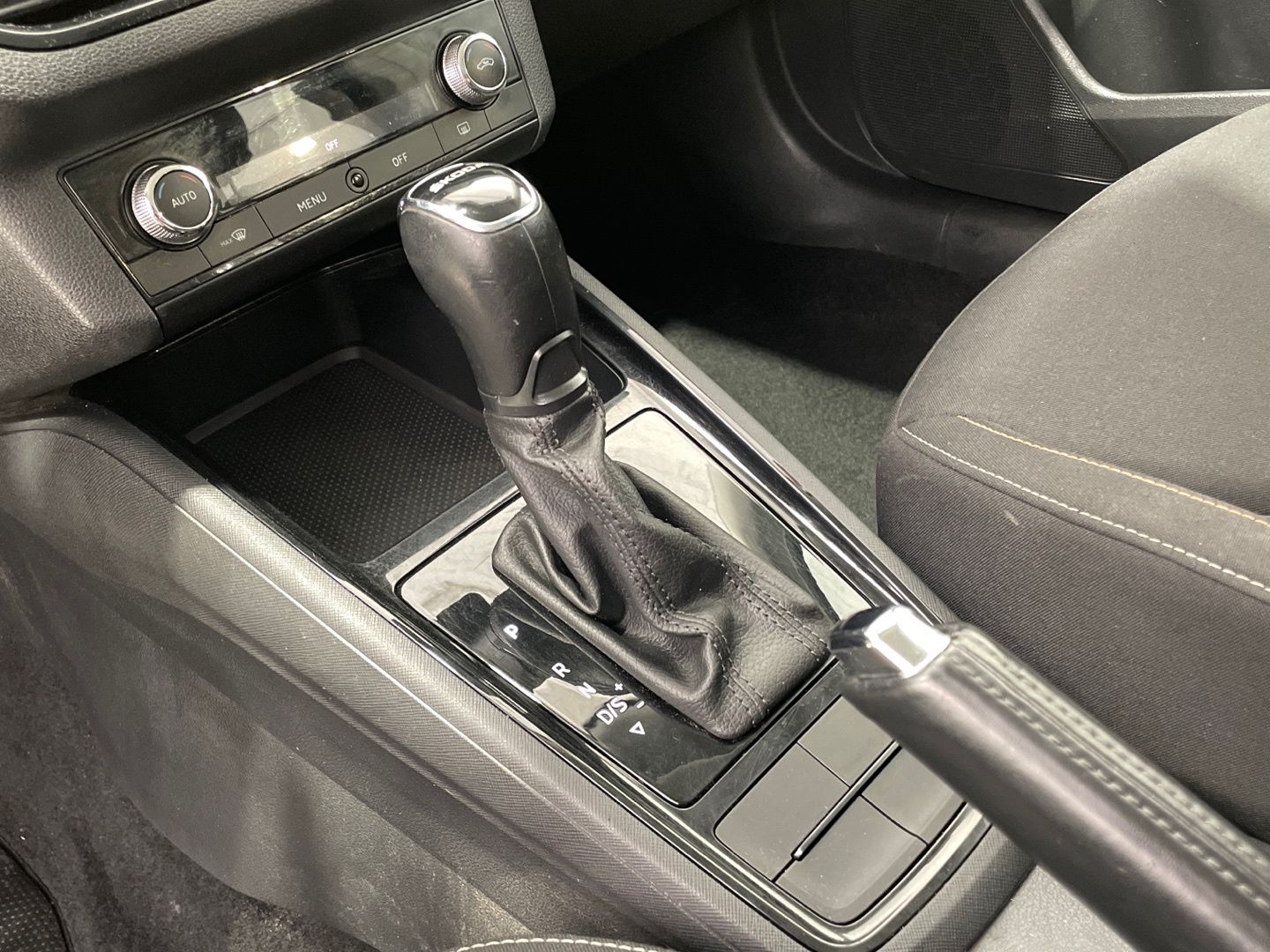 Skoda Kamiq 1.0 TSI Ambition DSG 81 kW (110 CV)