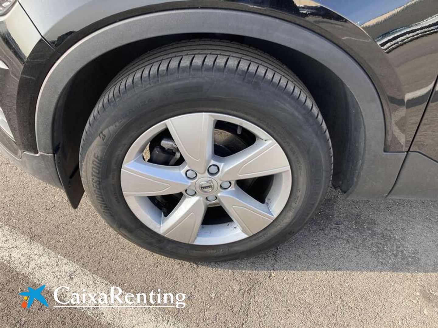 Volvo XC40 T2 Momentum Core 95 kW (129 CV)