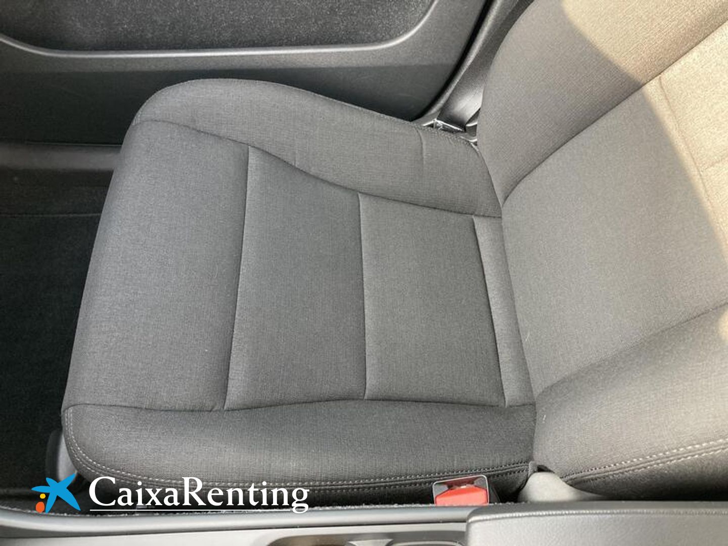 Volvo XC40 T2 Momentum Core 95 kW (129 CV)