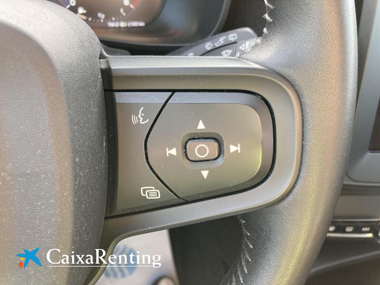 Volvo XC40 T2 Momentum Core 95 kW (129 CV)