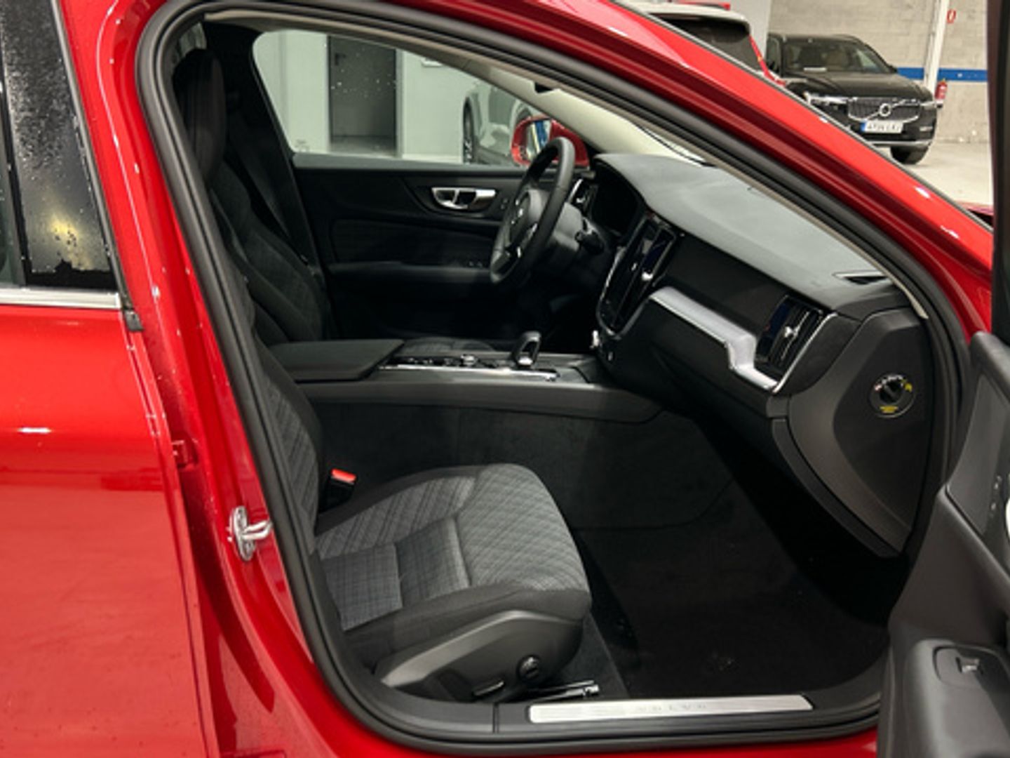 Volvo V60 B4 D Core Auto 145 kW (197 CV)