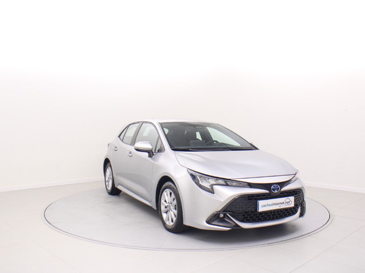 Toyota Corolla 140H Business 103 kW (140 CV) Gris Plata Sedan