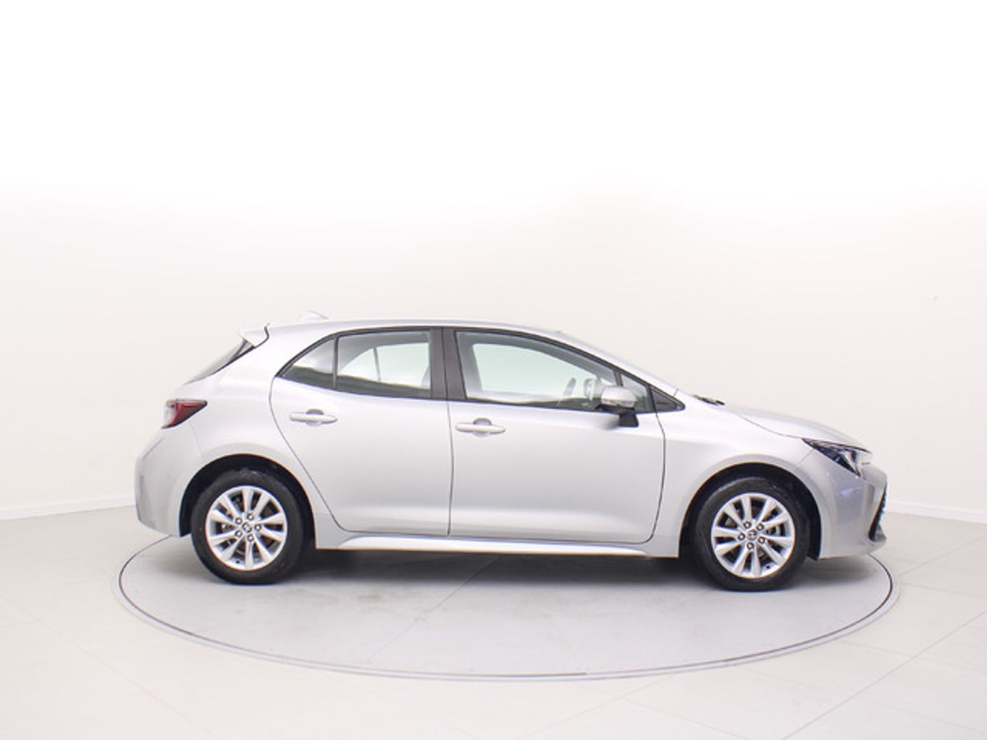 Toyota Corolla 140H Business 103 kW (140 CV)