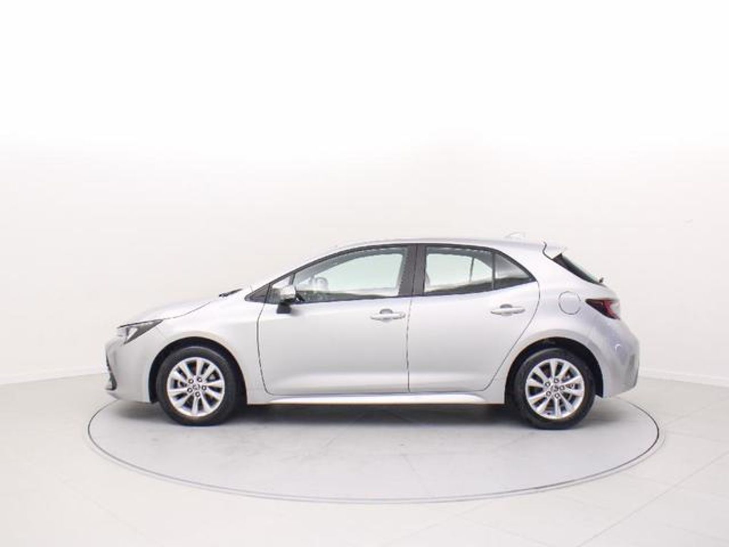 Toyota Corolla 140H Business 103 kW (140 CV)
