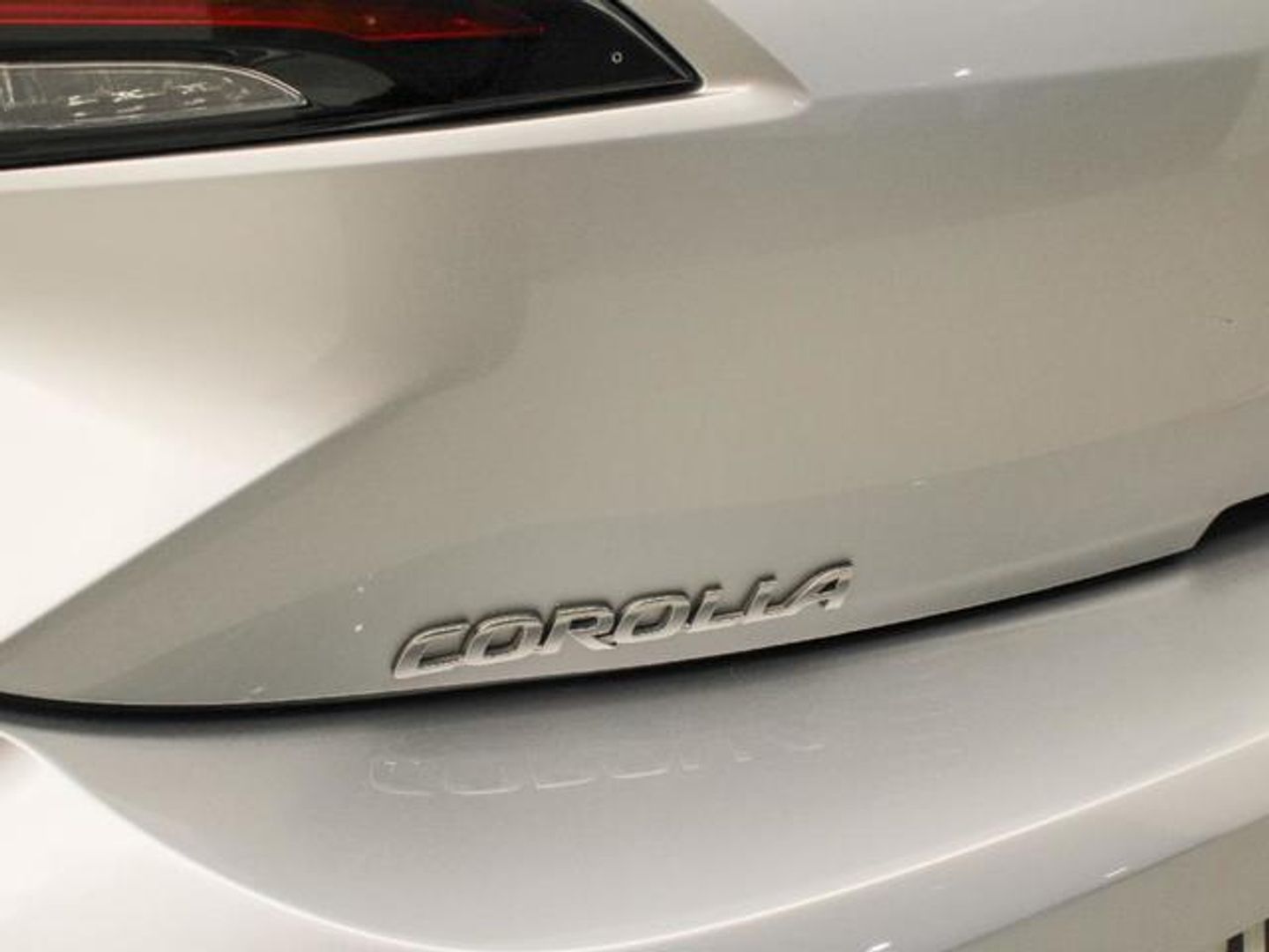 Toyota Corolla 140H Business 103 kW (140 CV)