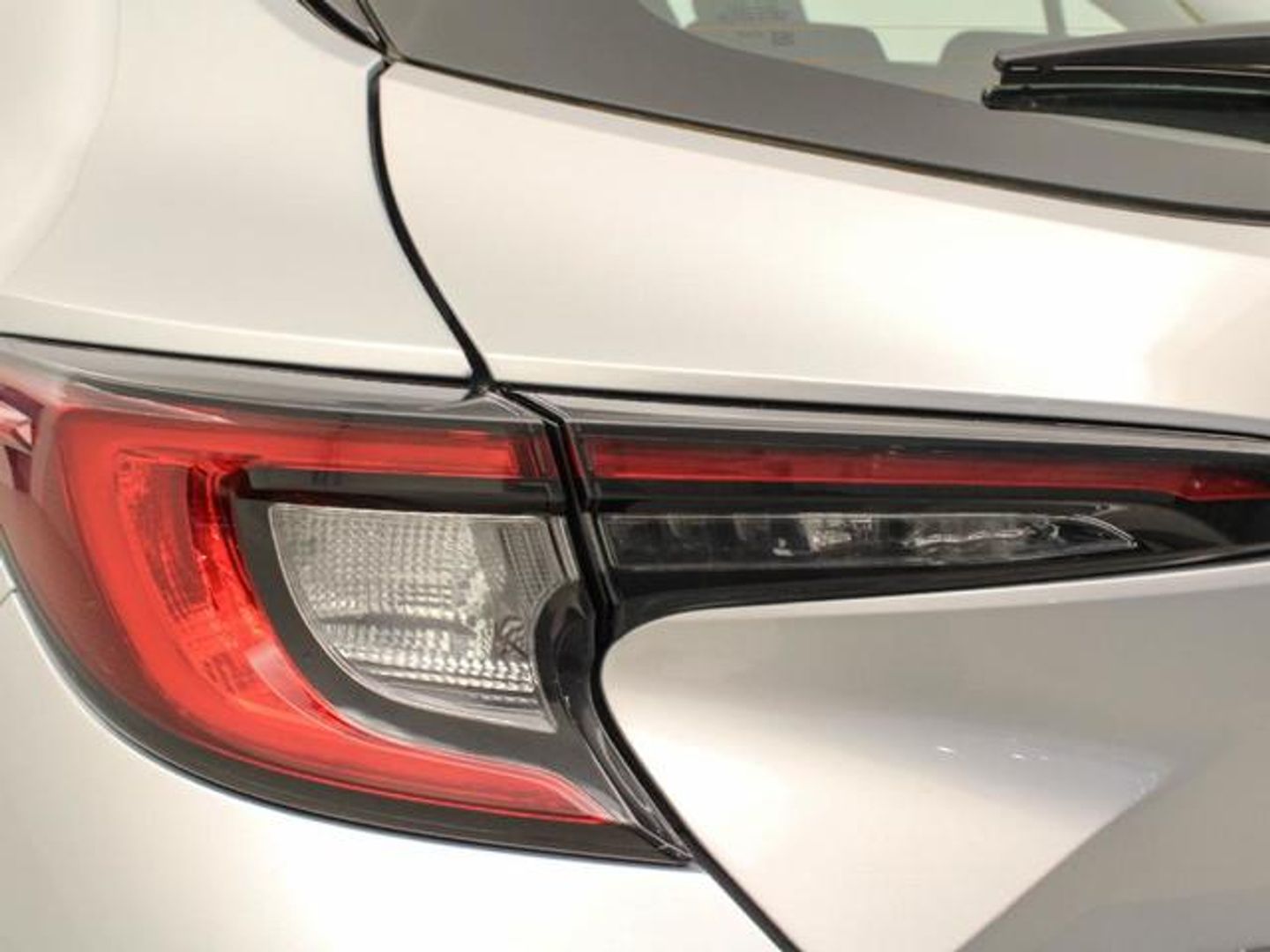 Toyota Corolla 140H Business 103 kW (140 CV)