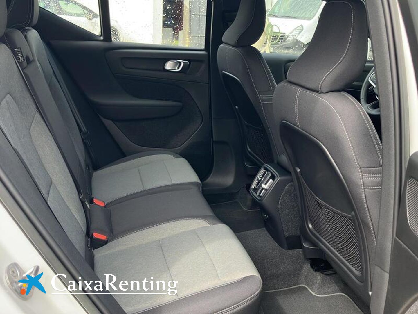 Volvo XC40 B3 G Momentum Pro Auto 120 kW (163 CV)