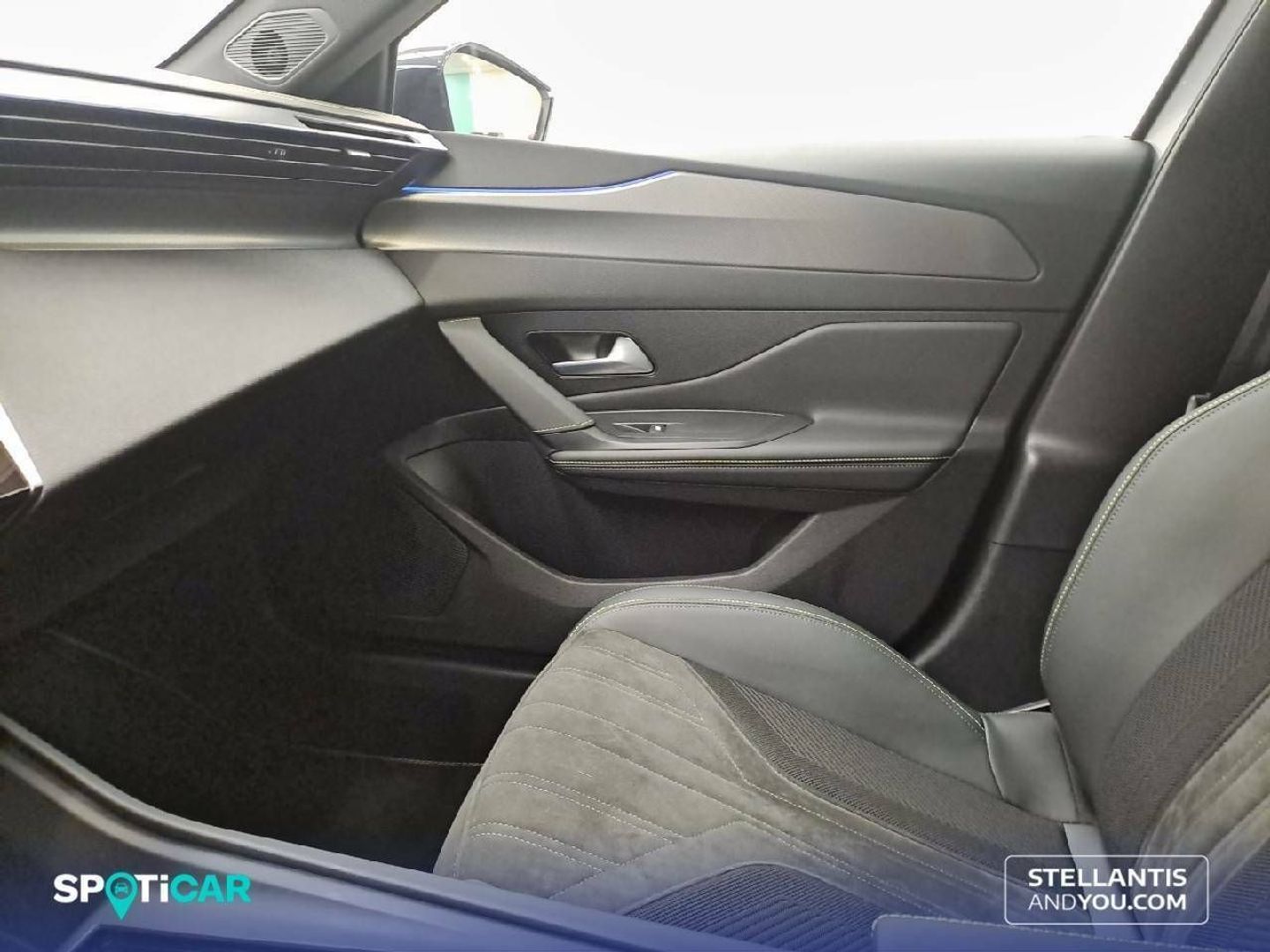 Peugeot 408 GT PHEV 180 e-EAT8 133 kW (181 CV)