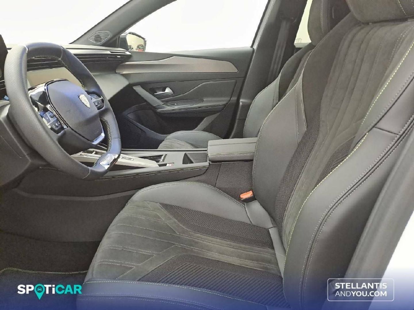 Peugeot 408 GT PHEV 180 e-EAT8 133 kW (181 CV)