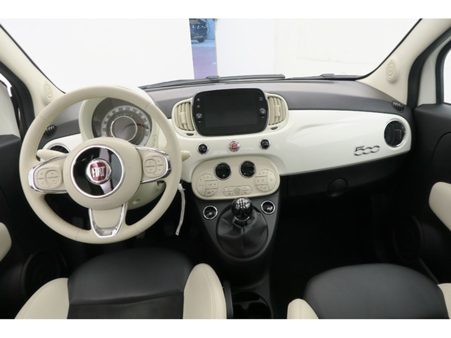 Fiat 500 1.0 Hybrid Dolcevita 51 kW (70 CV)