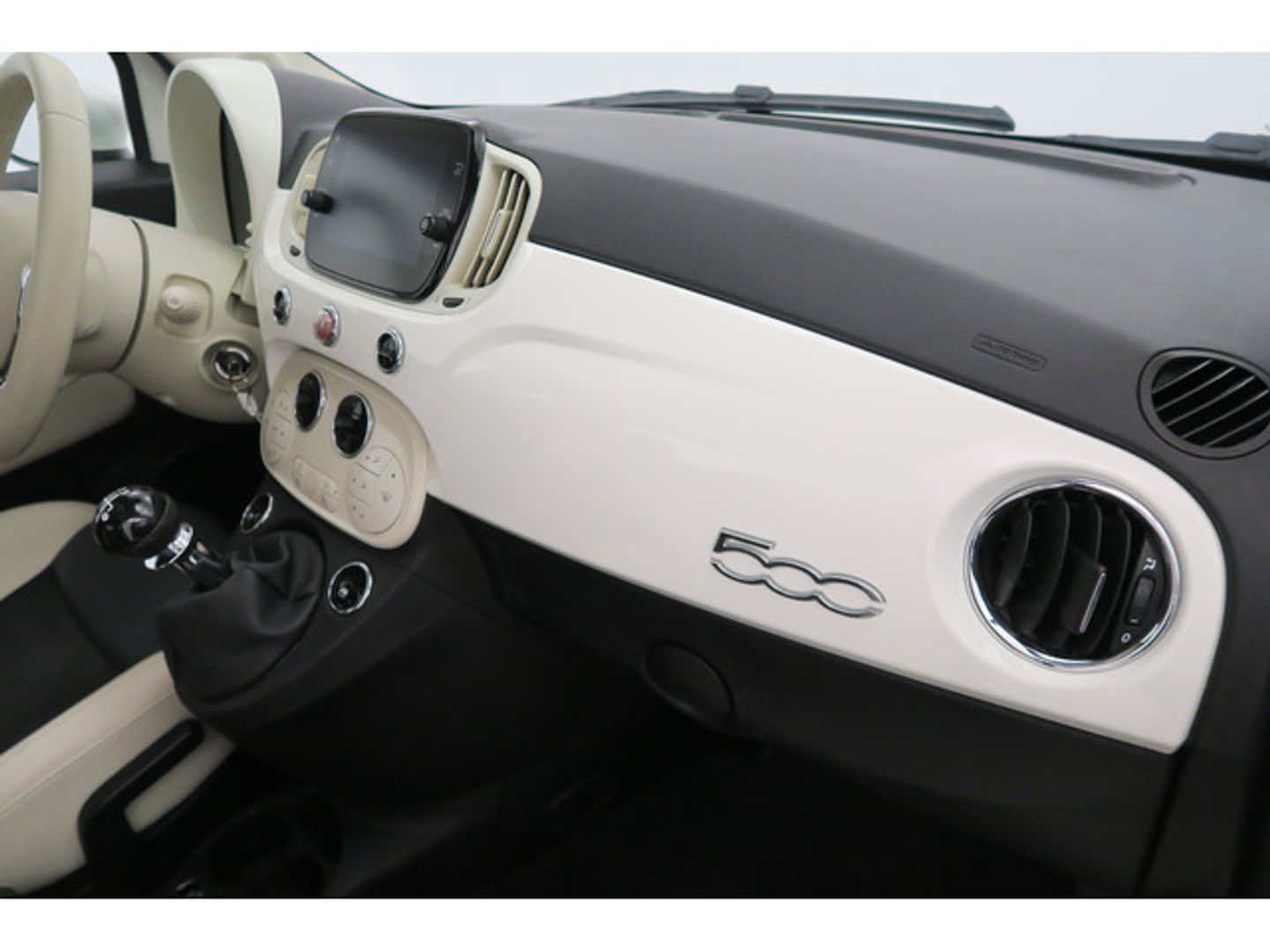 Fiat 500 1.0 Hybrid Dolcevita 51 kW (70 CV)