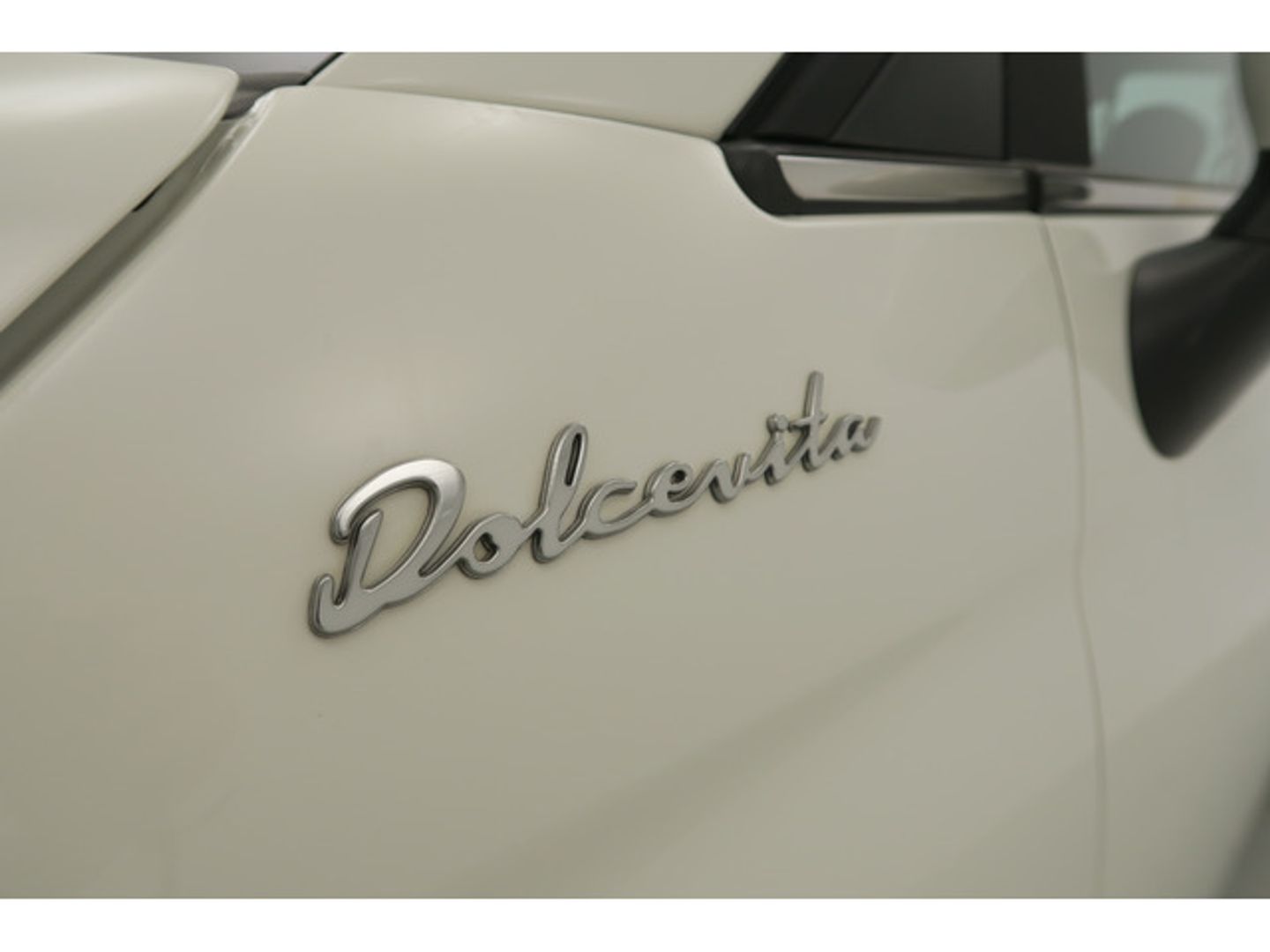 Fiat 500 1.0 Hybrid Dolcevita 51 kW (70 CV)