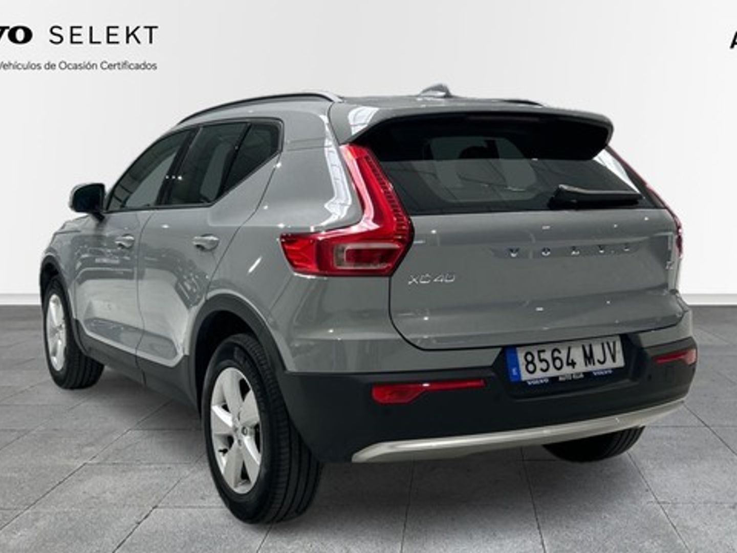 Volvo XC40 T2 Essential Auto 95 kW (129 CV)