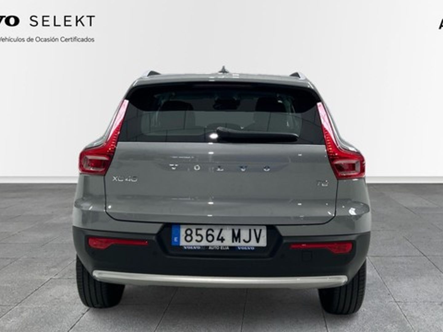 Volvo XC40 T2 Essential Auto 95 kW (129 CV)