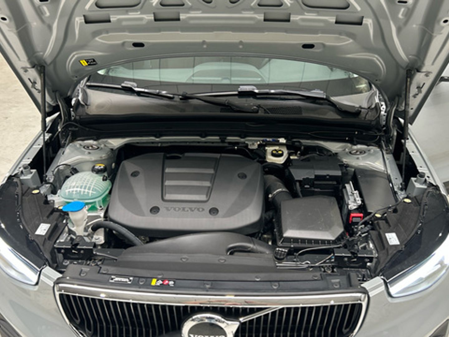 Volvo XC40 T2 Essential Auto 95 kW (129 CV)