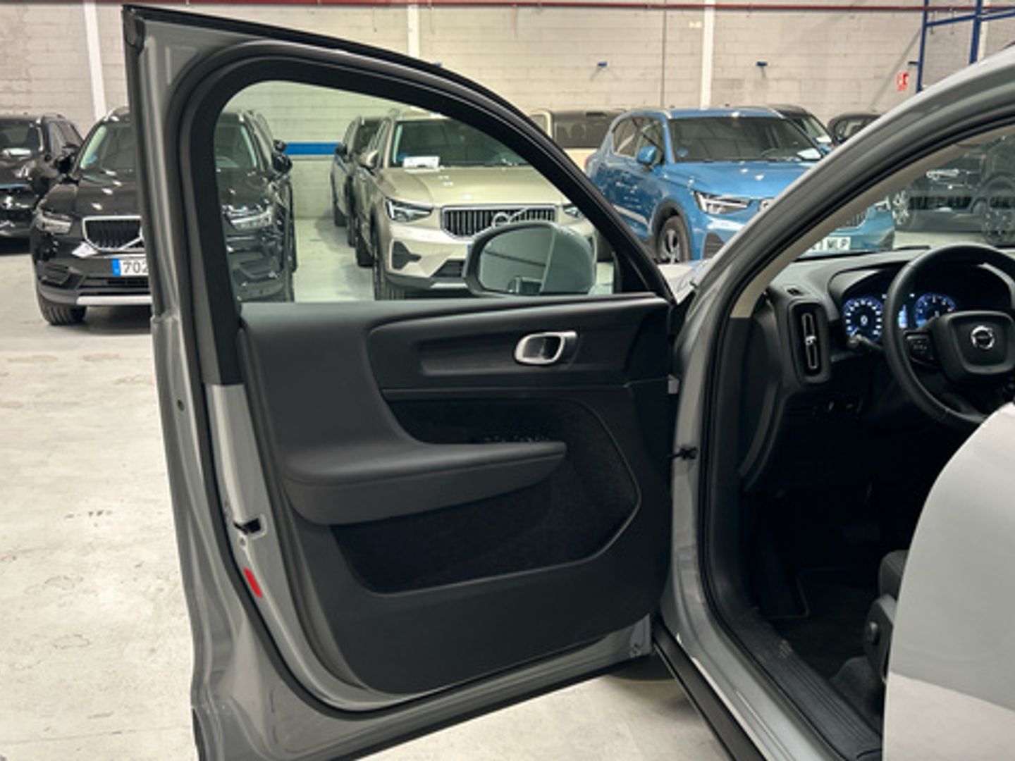 Volvo XC40 T2 Essential Auto 95 kW (129 CV)