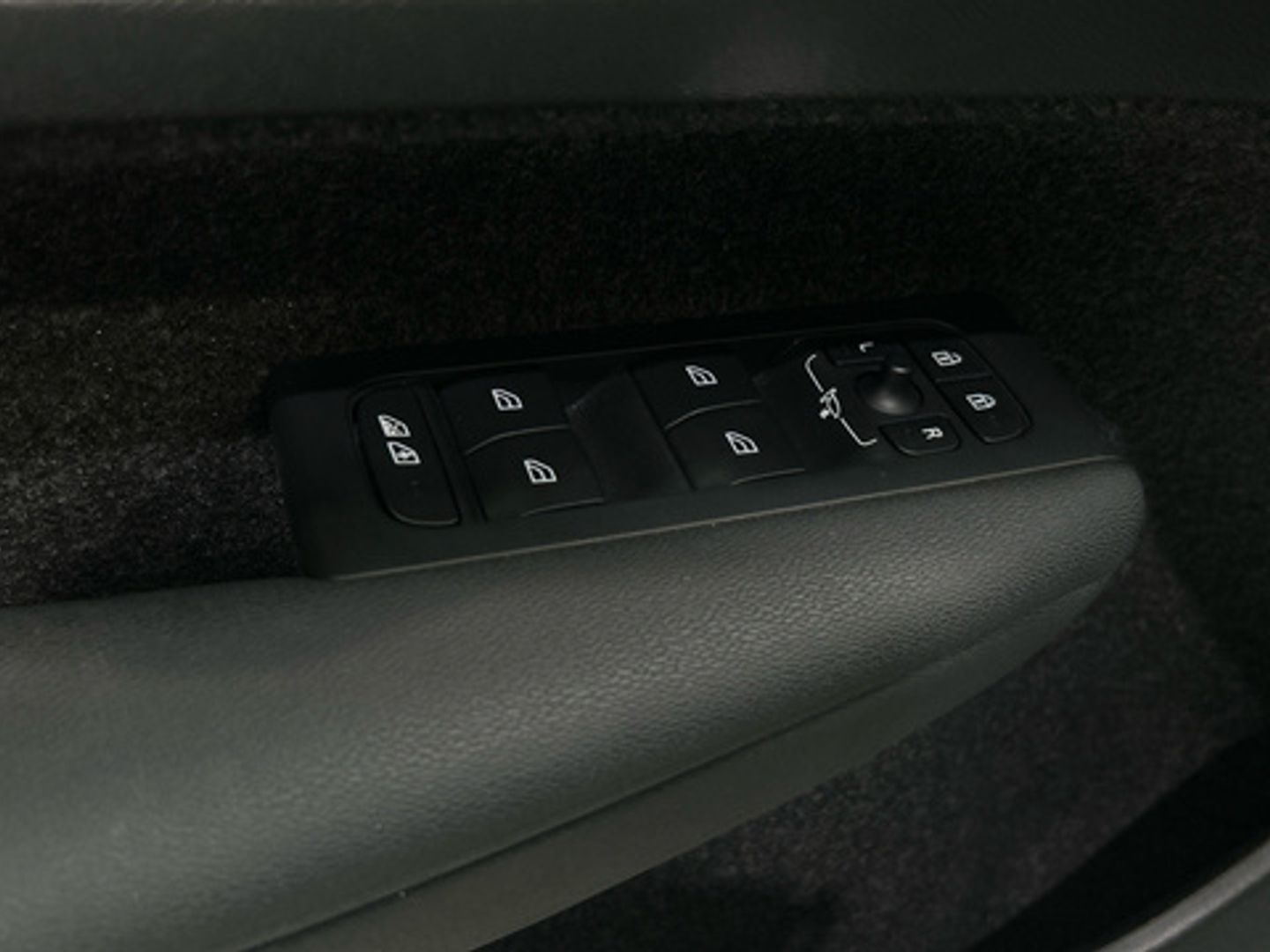 Volvo XC40 T2 Essential Auto 95 kW (129 CV)