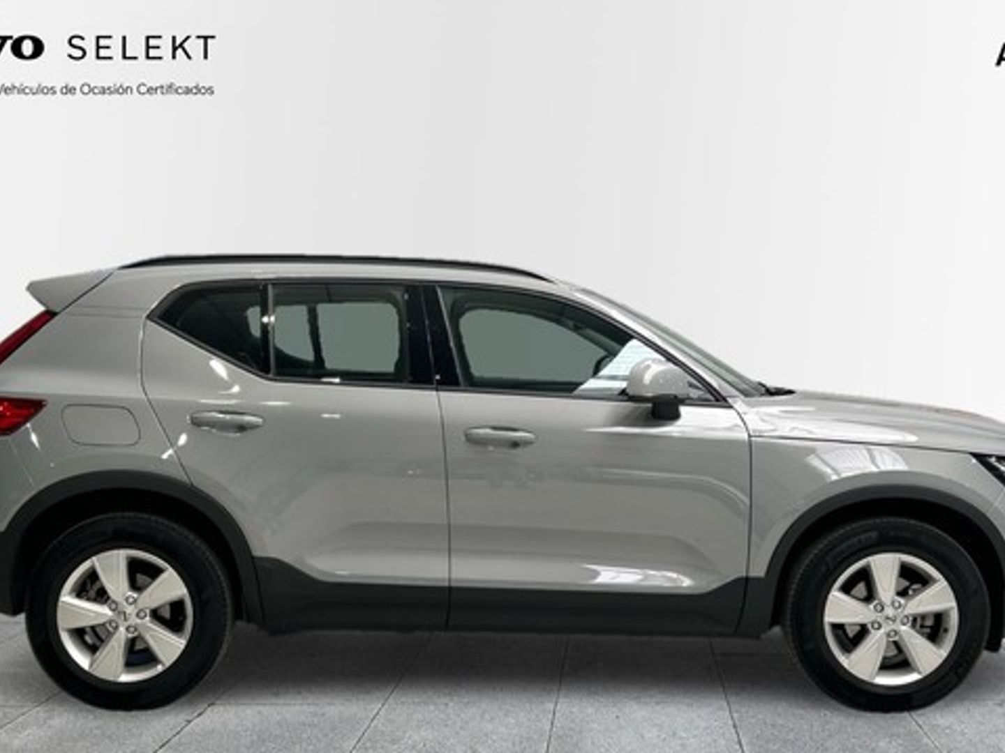 Volvo XC40 T2 Essential Auto 95 kW (129 CV)