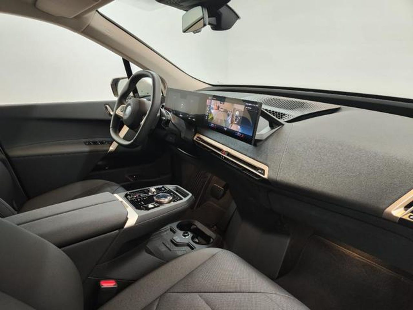 BMW iX xDrive50 385 kW (523 CV)