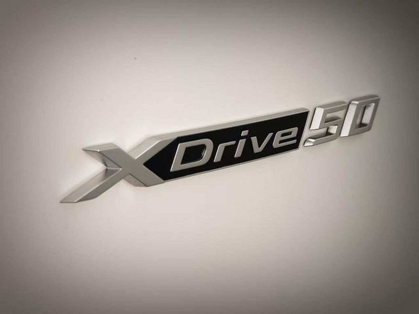 BMW iX xDrive50 385 kW (523 CV)
